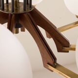 Italian mid-century chandelier in brass and teak, 1960s