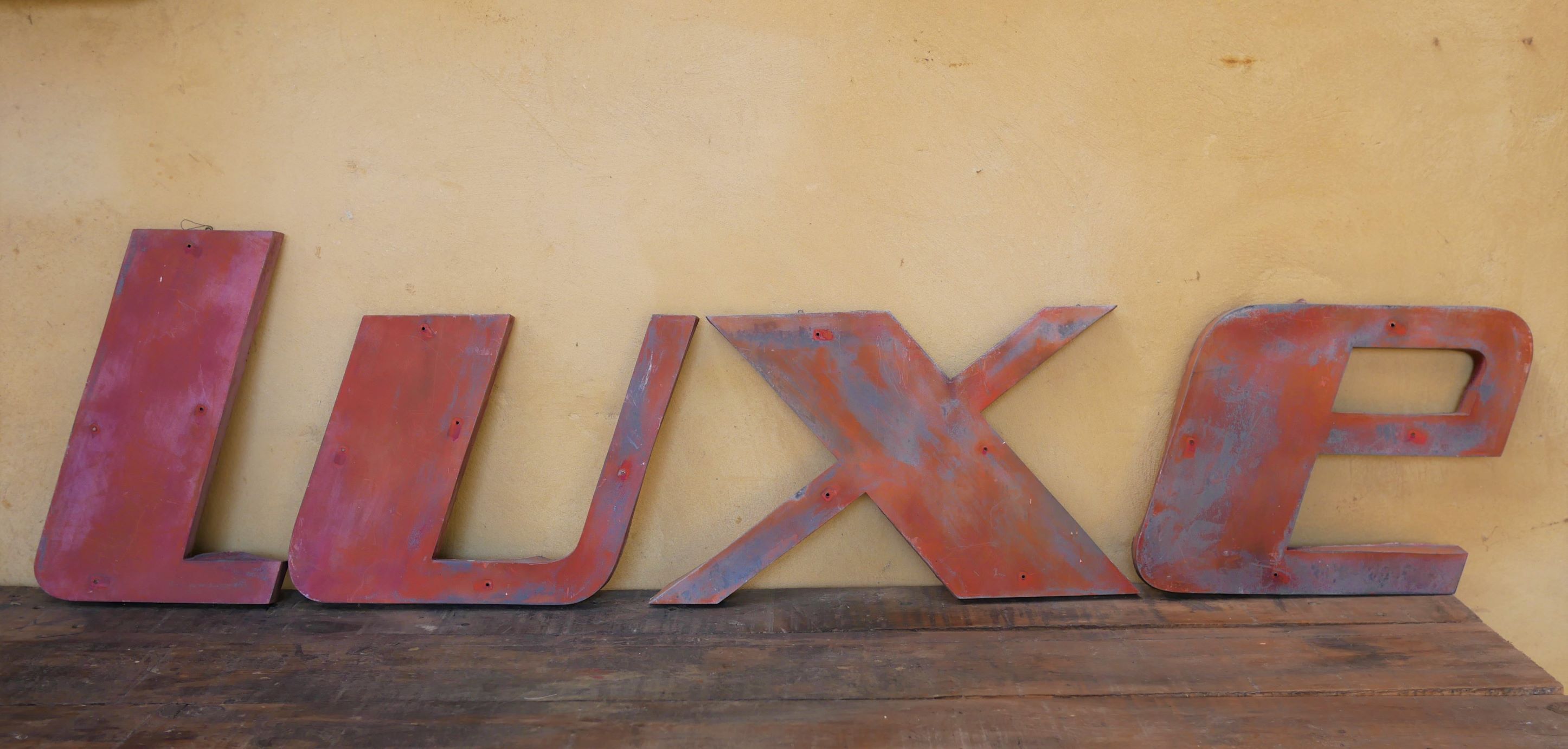 Letter to sign vintage metal 'E '.