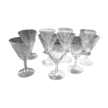 10 engraved stemware