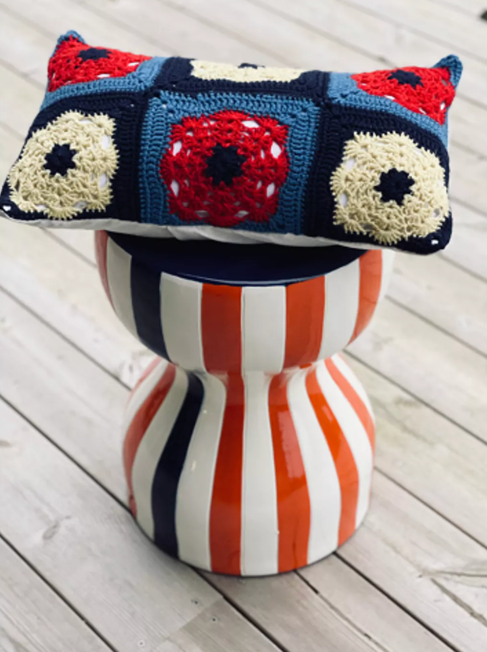 Coussin crochet vintage