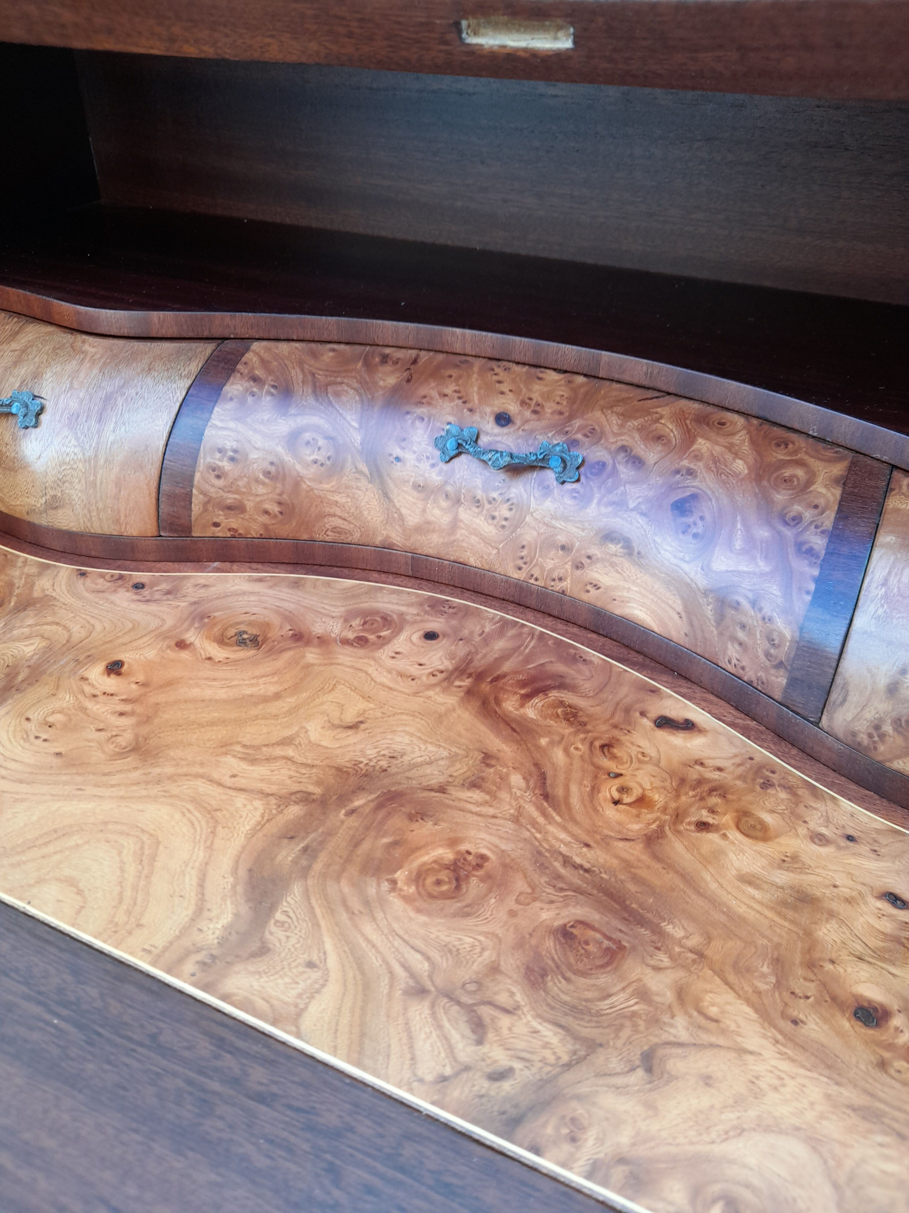 Writing desk back to donkey style Louis XV in rosewood