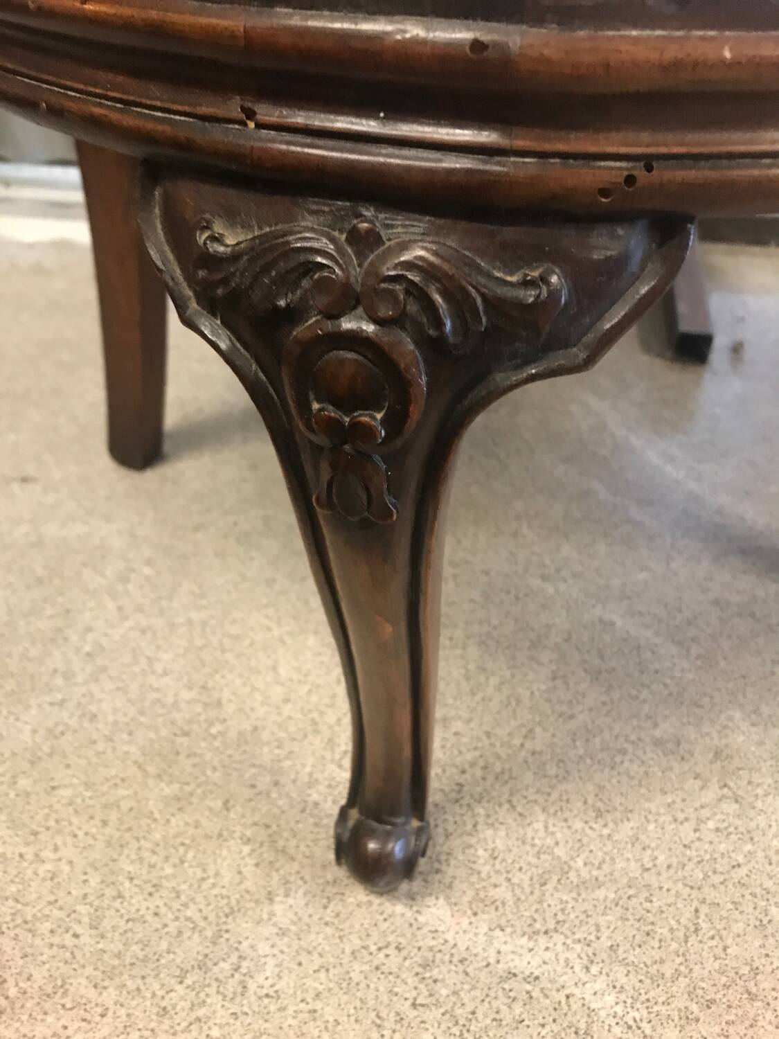 Flying chair in Louis XV style, cane backrest, perfect seat.