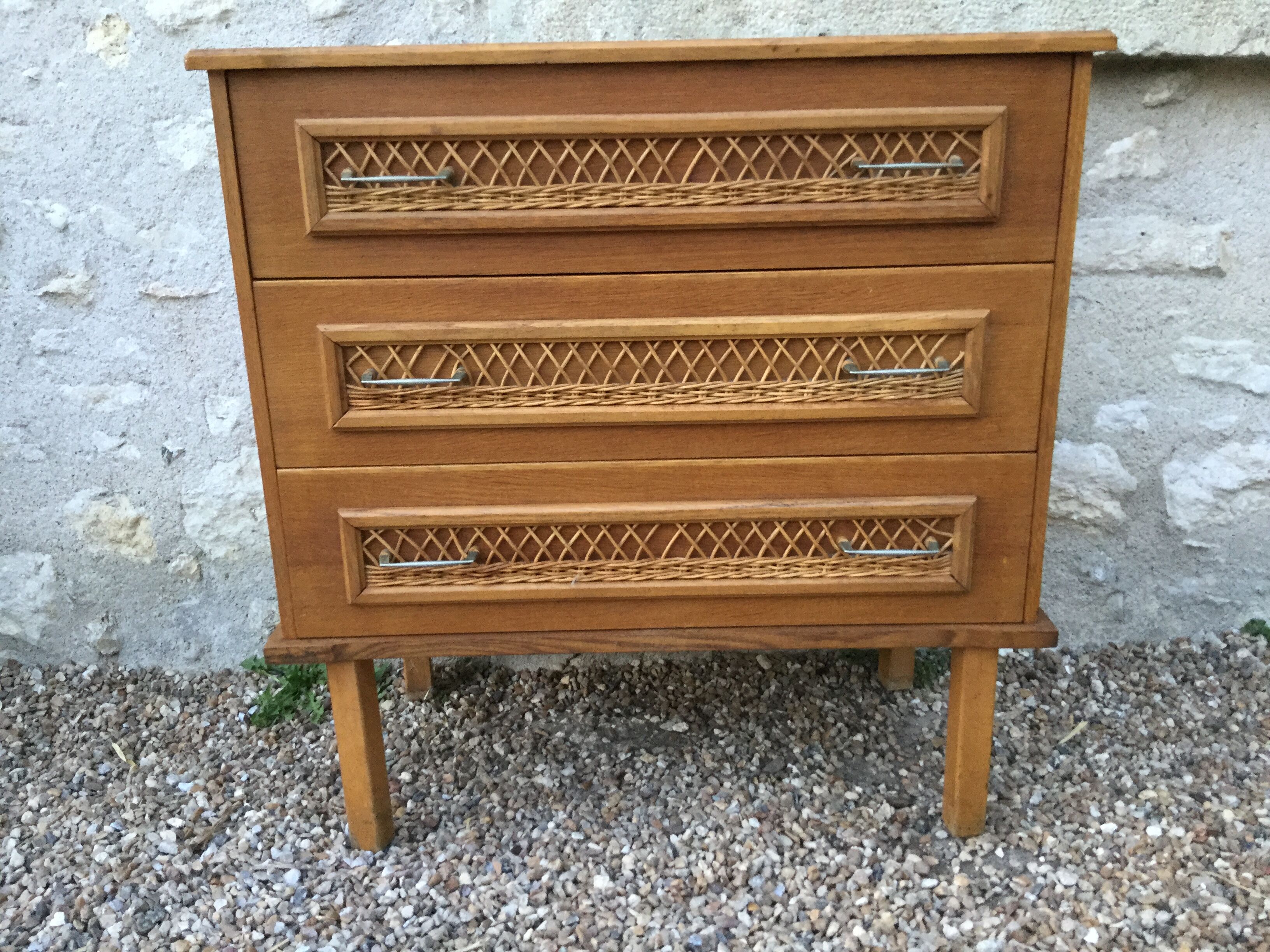 Commode vintage en rotin renovée