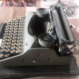 Simtype typewriter
