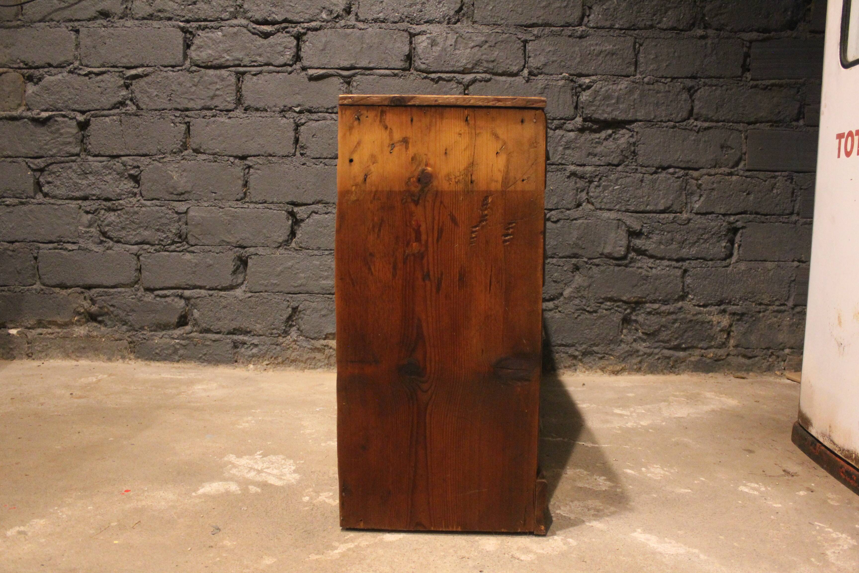 16-drawer craft cabinet