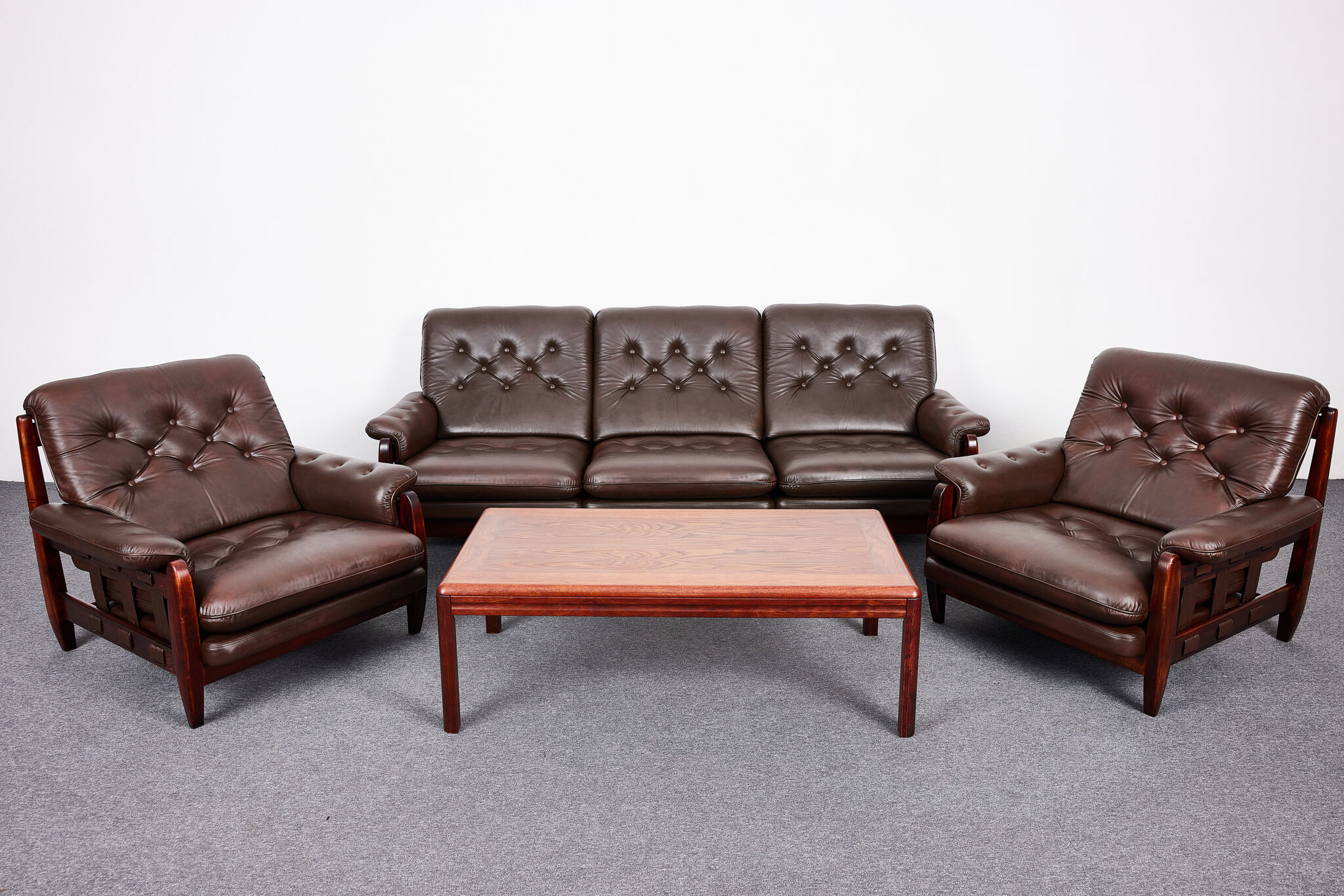 Canapé en palissandre et cuir de veau des années 60, rodeio par jean gillon, 1968