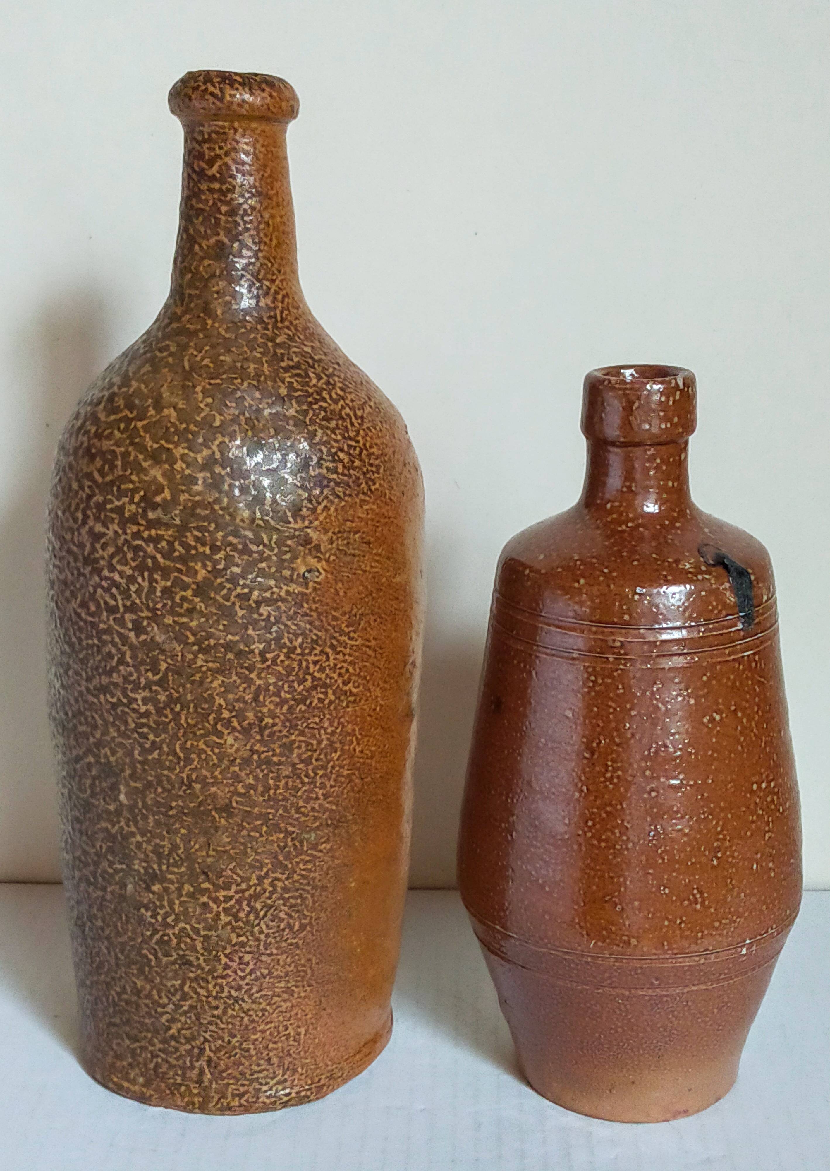 Duo de bouteilles Art-populaire en grès