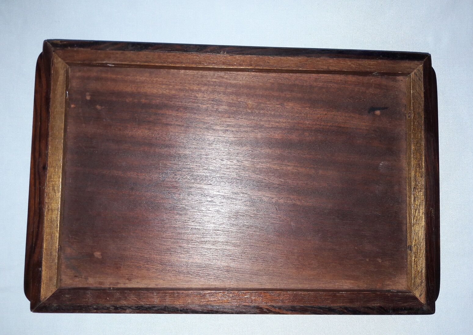 Wood marquetry tray