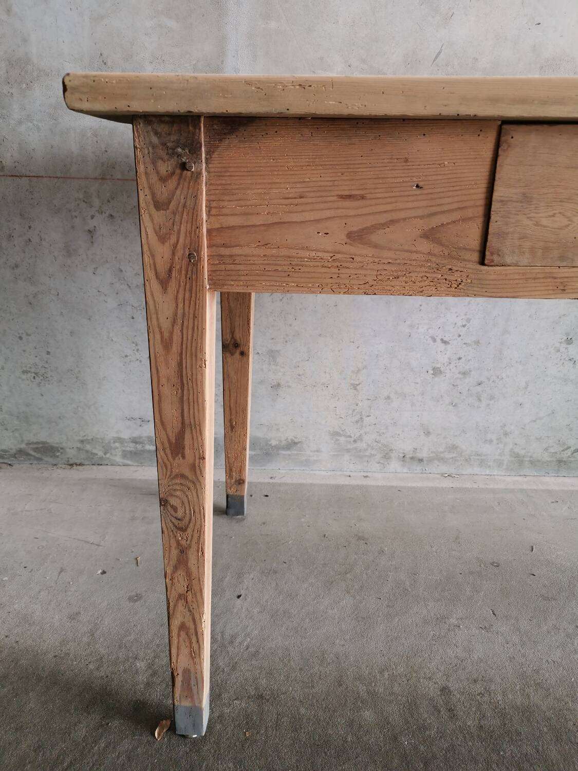 Farmhouse Table / Country Table