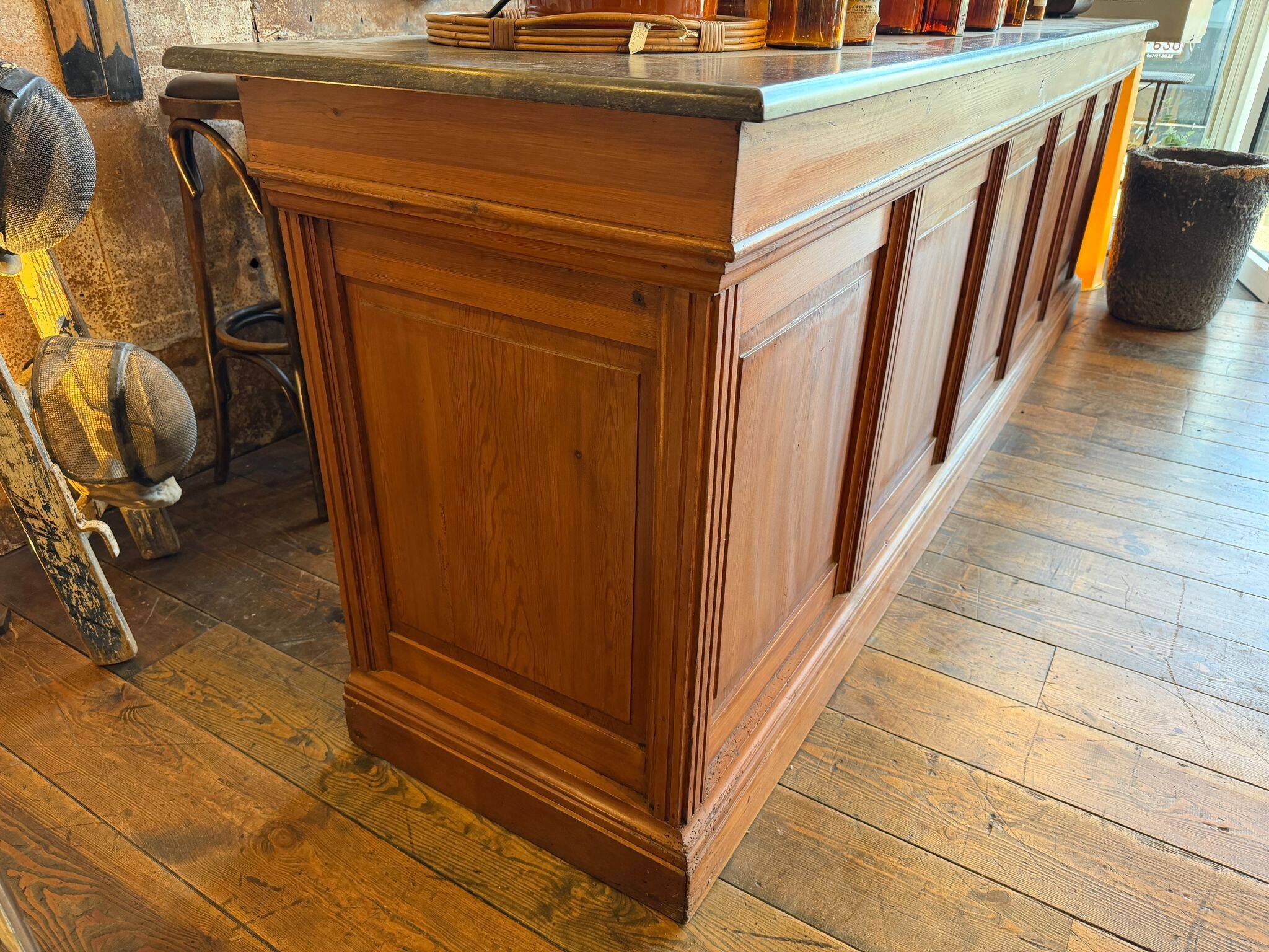 Former grand trading post