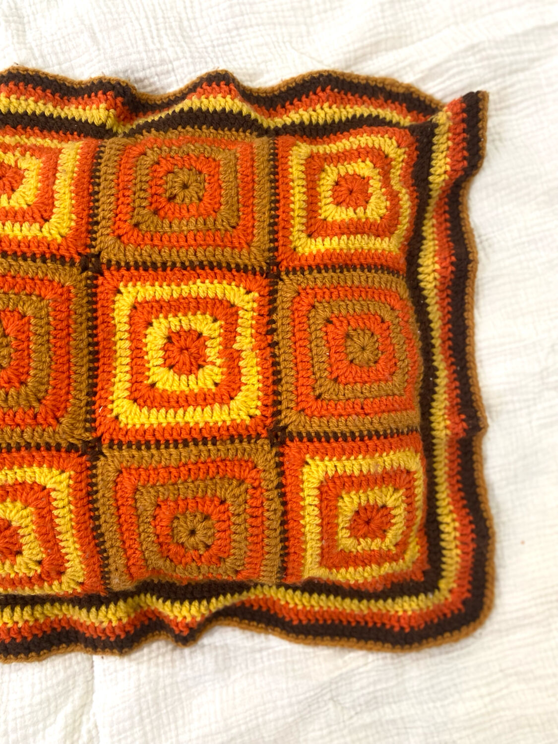 Coussin 70 au crochet Granny Square