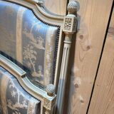 Lit capitonné de style Louis XVI en bois beige
