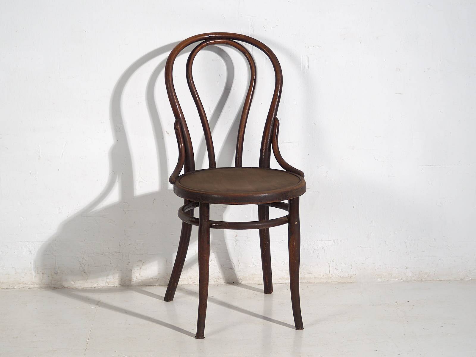Antique Thonet Chairs No. 18 (c.1920). Set of 4 pieces #11