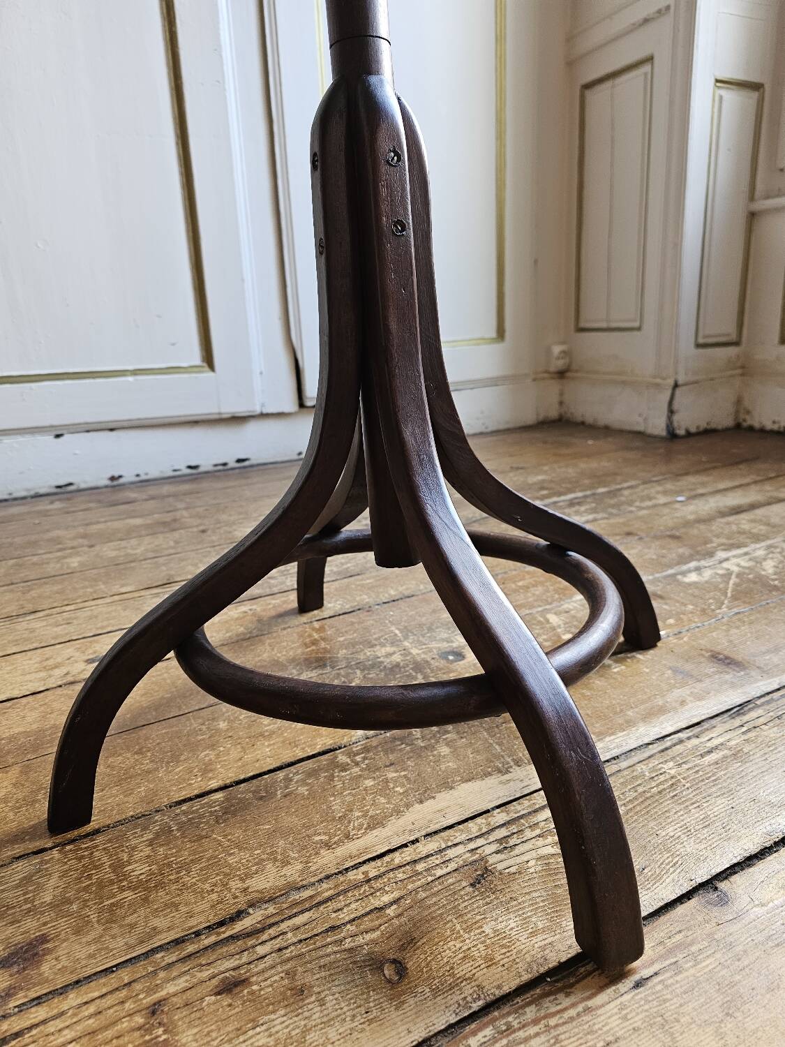 Porte-manteau bois courbé
