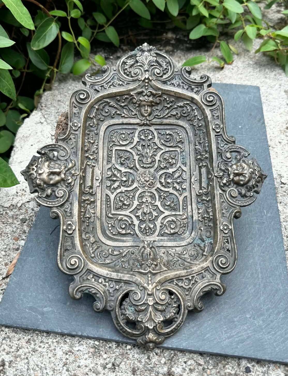 Large bronze Art Nouveau Jugendstil catchall tray