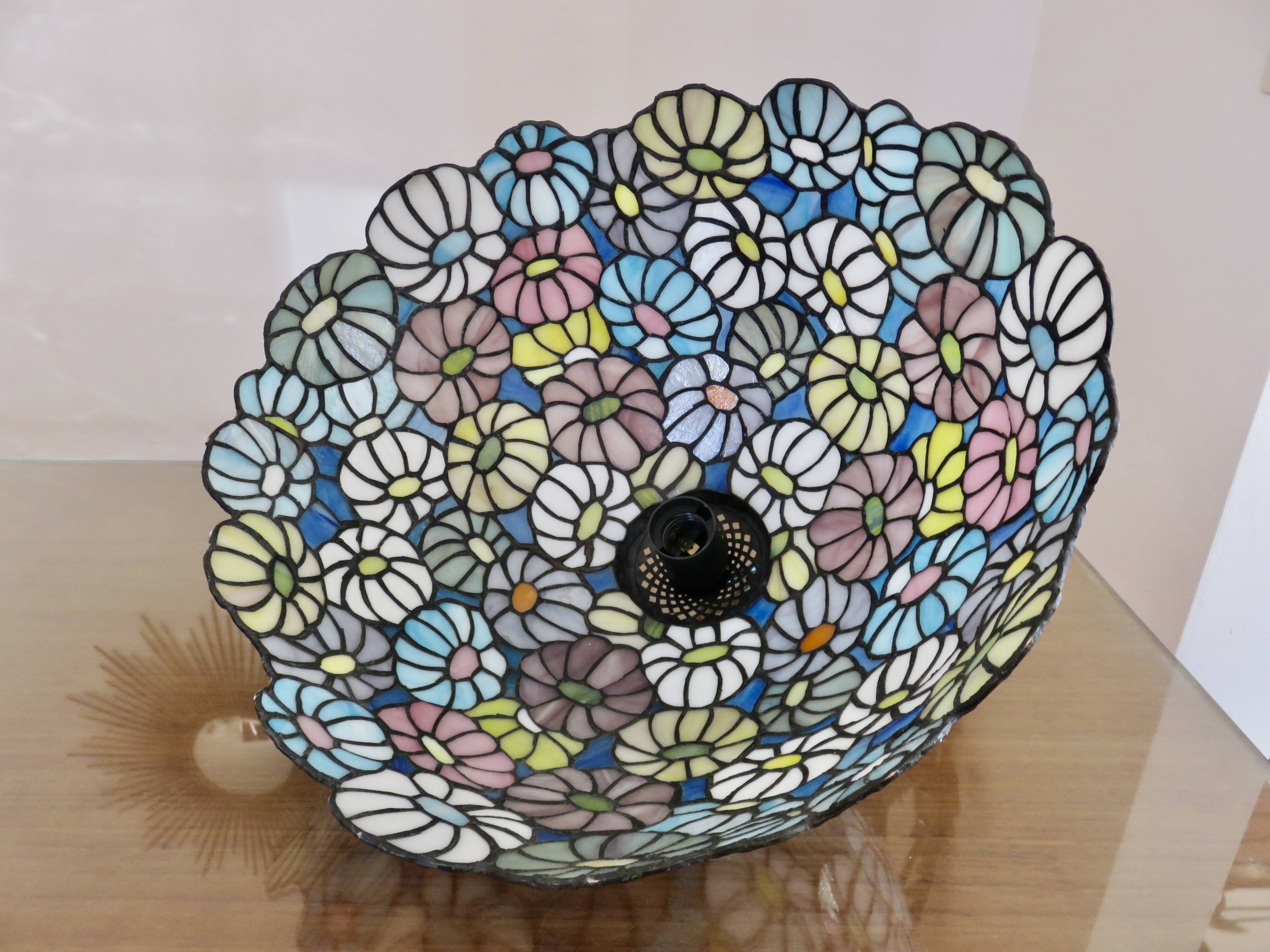 Tiffany glass paste floral suspension