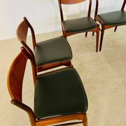 Danish vintage Arne Wahl Iversen teak and leather dining chairs model 26 - 1960s