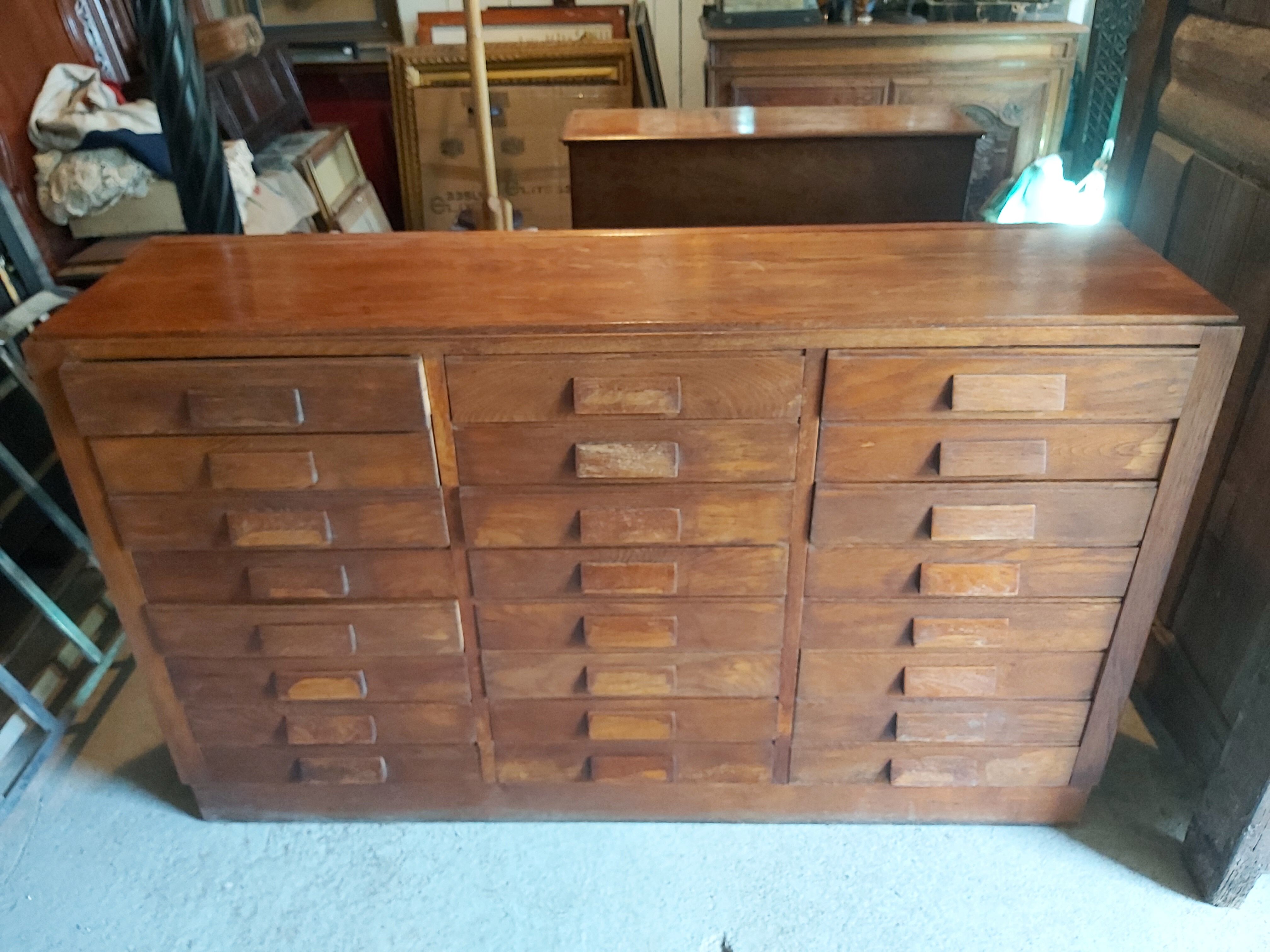 Loom cabinet, 24 drawers