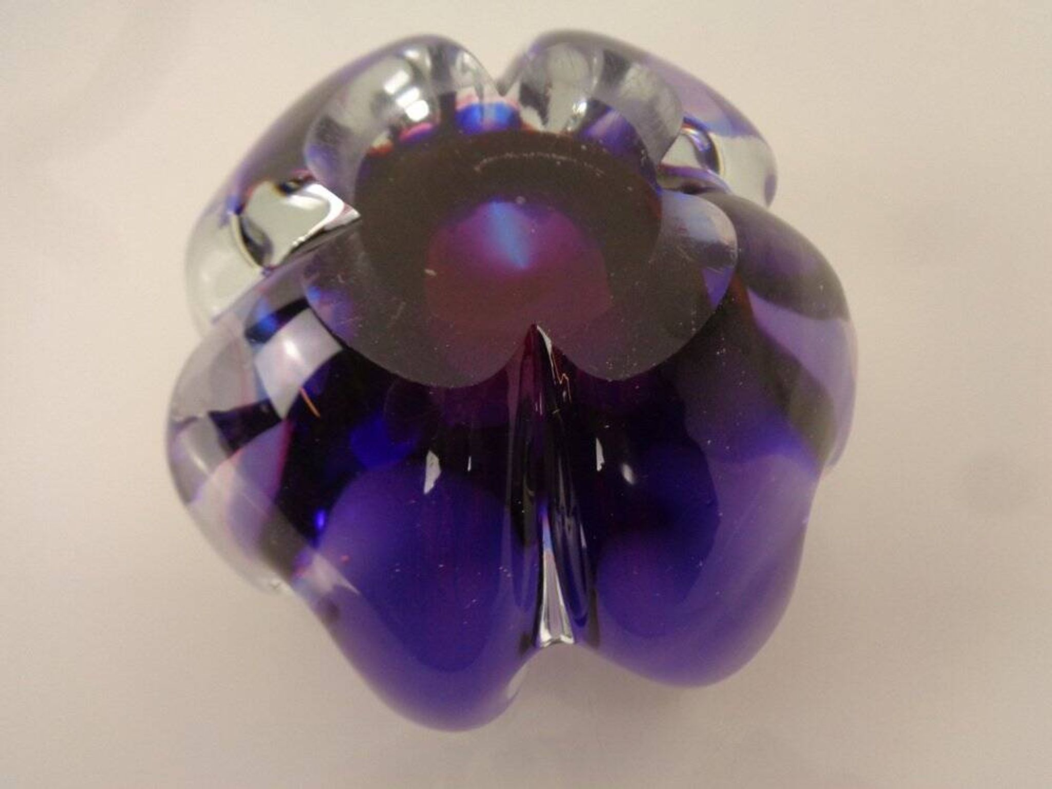 Large Italian bowl in purple Murano glass, 1960s