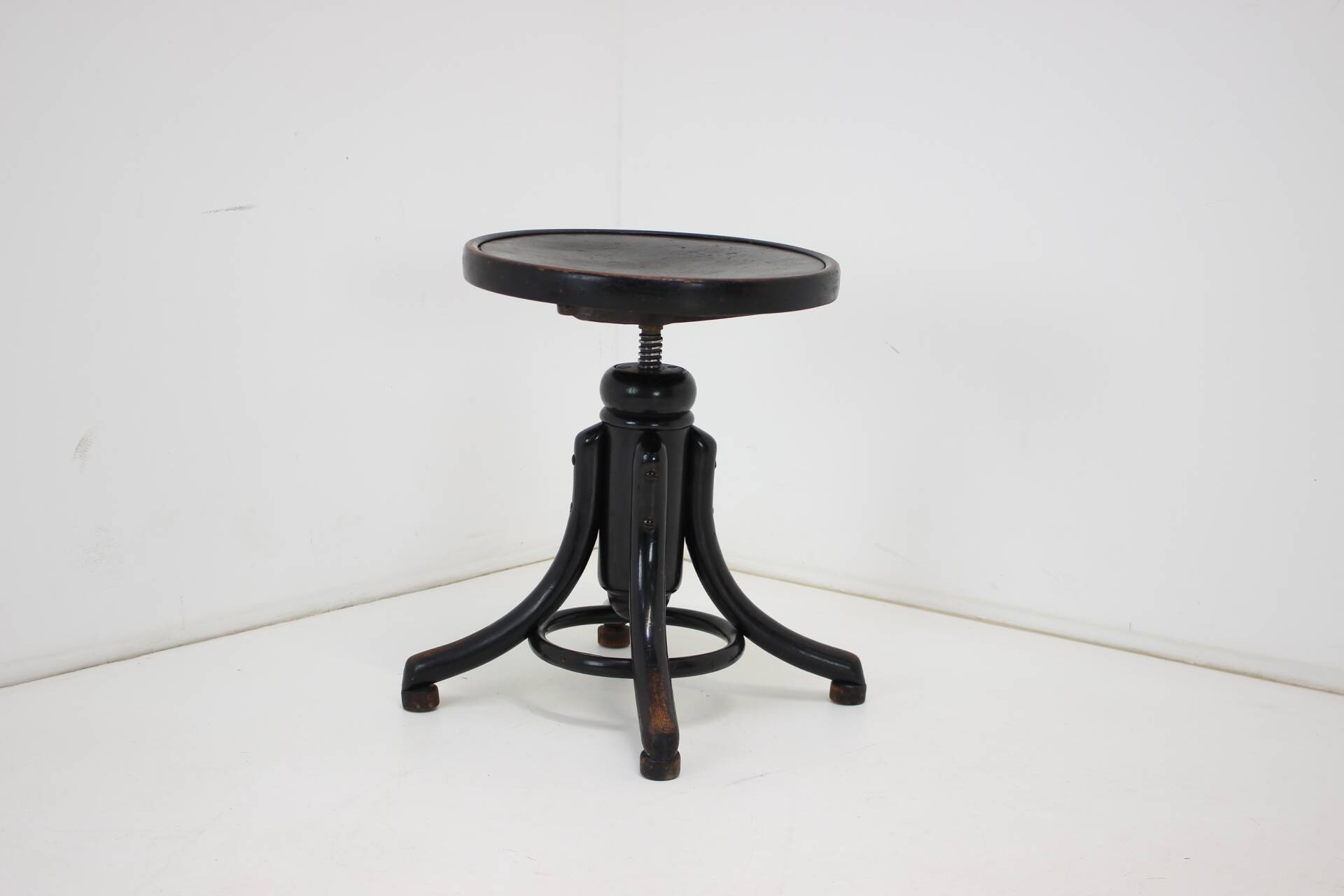 Piano Stool Thonet Nr.1, 1920s