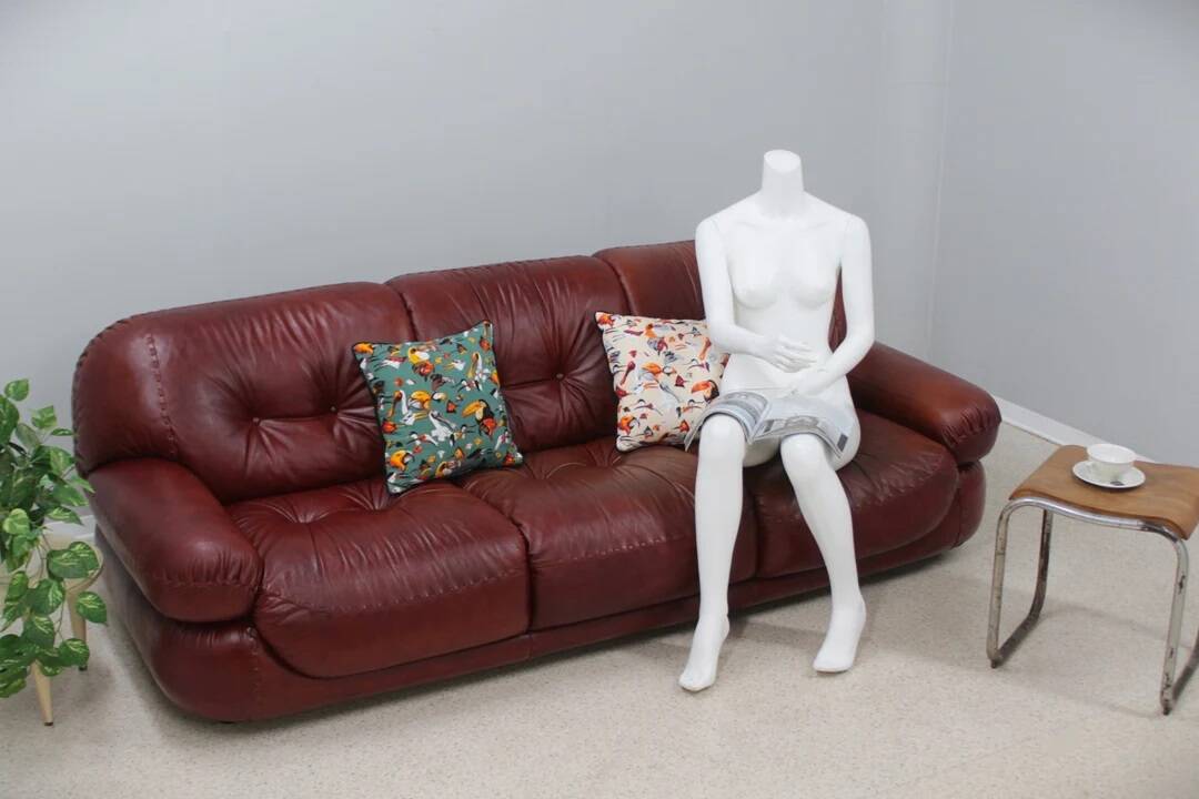 3 seater vintage leather sofa mobil girgi 1970s