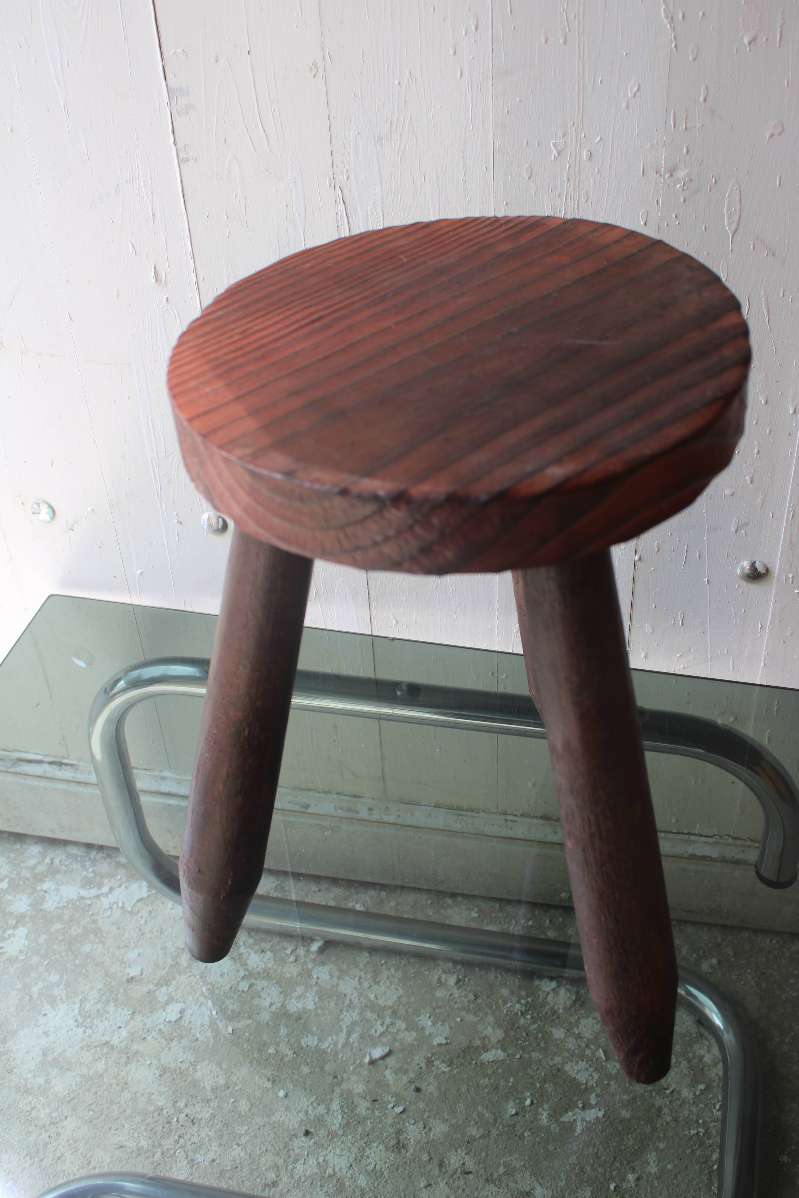 Tripod stool
