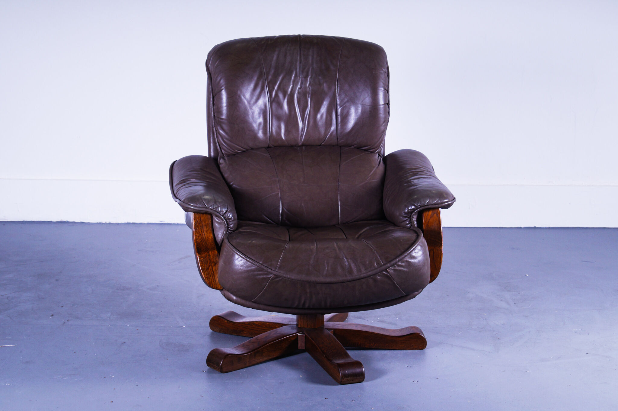 Brutalist leather swivel armchair 1970