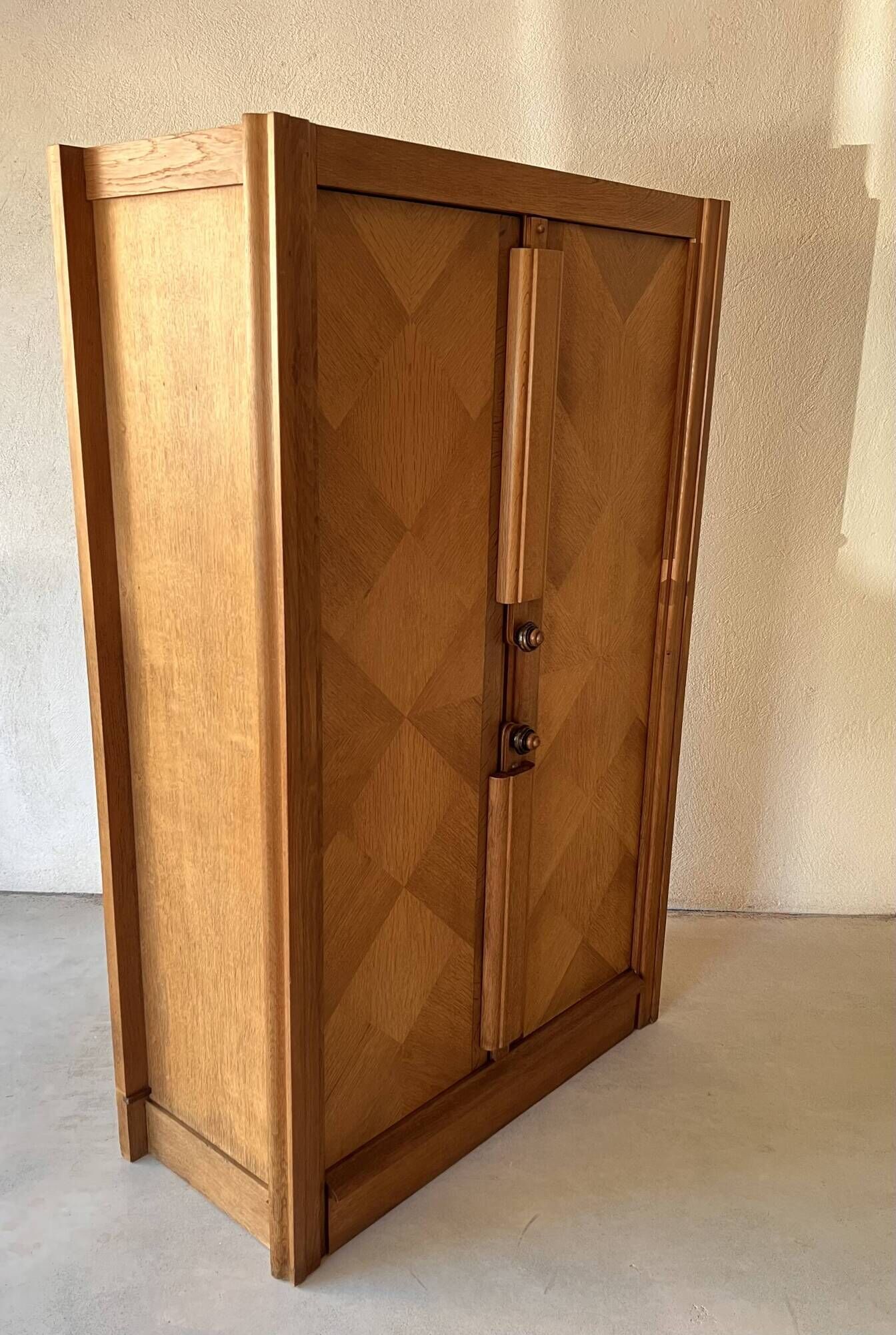 Oak cabinet by Guillerme and Chambron for Your home, France 50s
