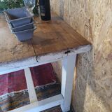 Farm table