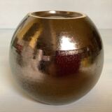 Small round vase, cracked golden ceramic.