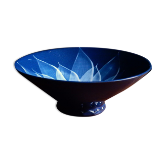 Bol en céramique bleue motif floral minimaliste