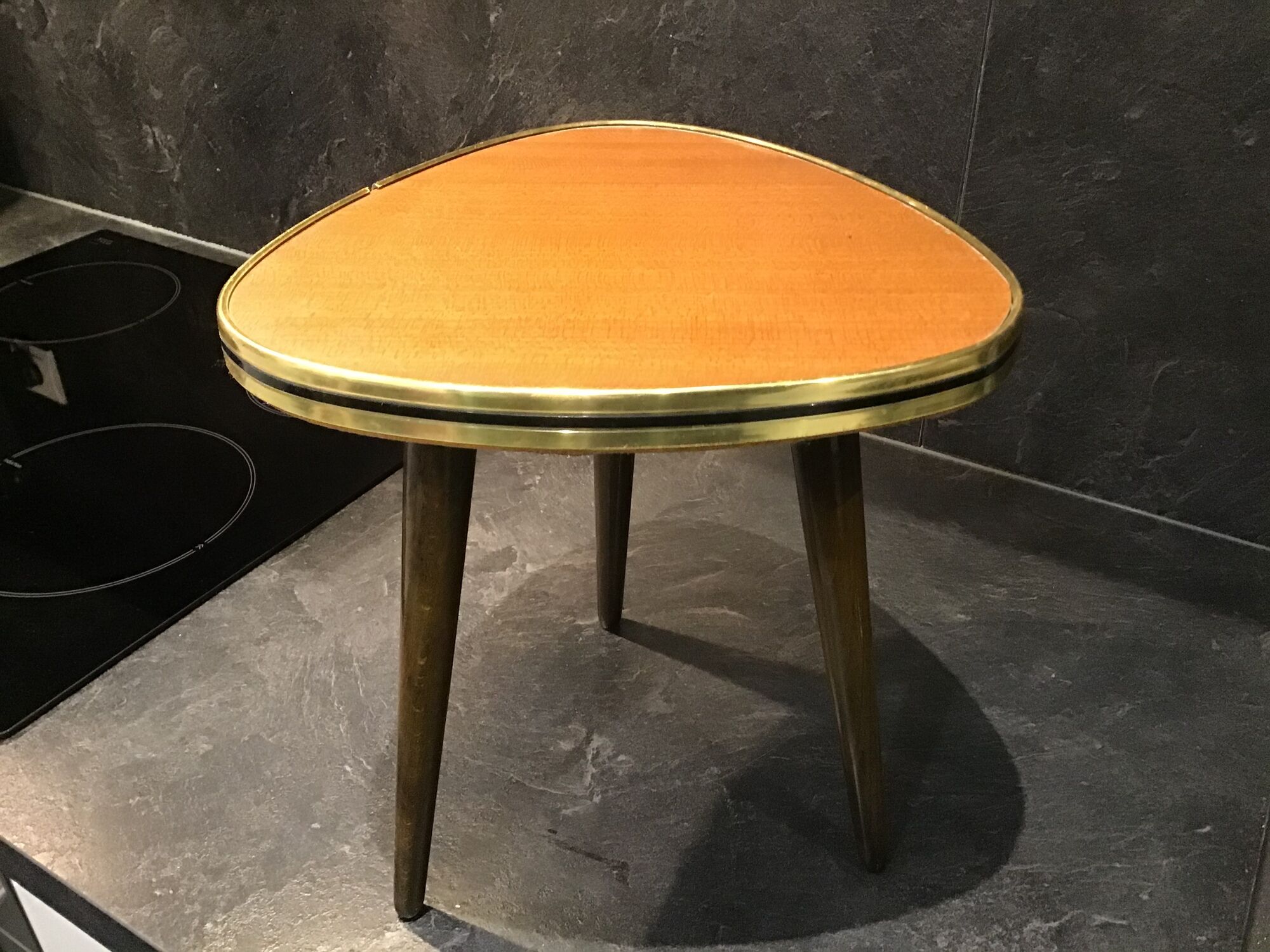 Formica pedestal small vintage coffee table tripod door plant midcentury 50s formica