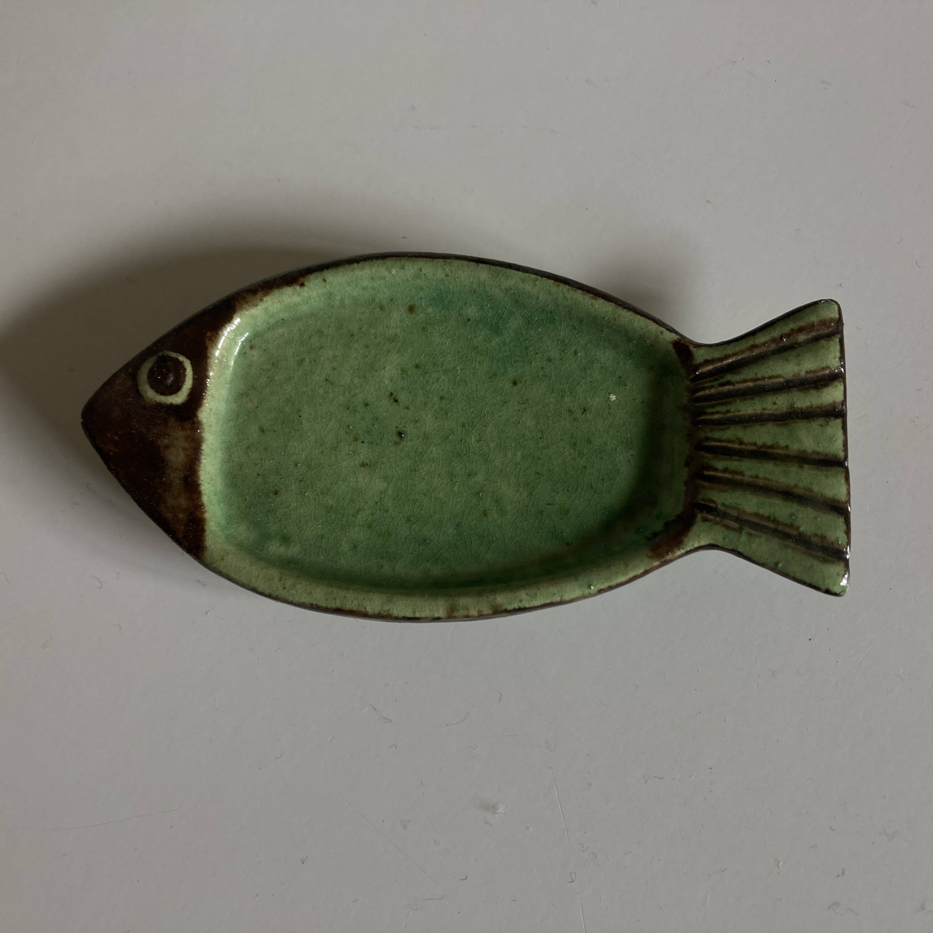 Dieulefit ceramic fish, in green glazed earthenware.