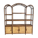 Grande étagère en rotin aux portes cannées