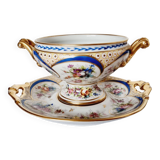 Tasse et soucoupe en porcelaine reproduction de sèvres décorées à la main par m.carpezat pour limoge