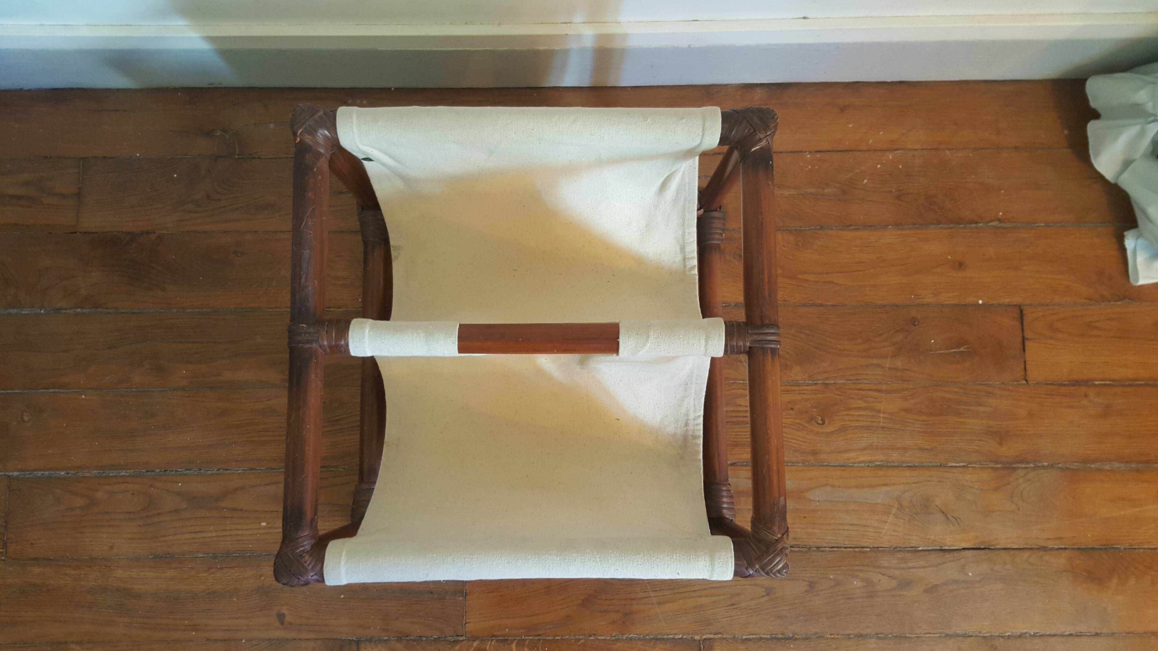 Rattan review holder