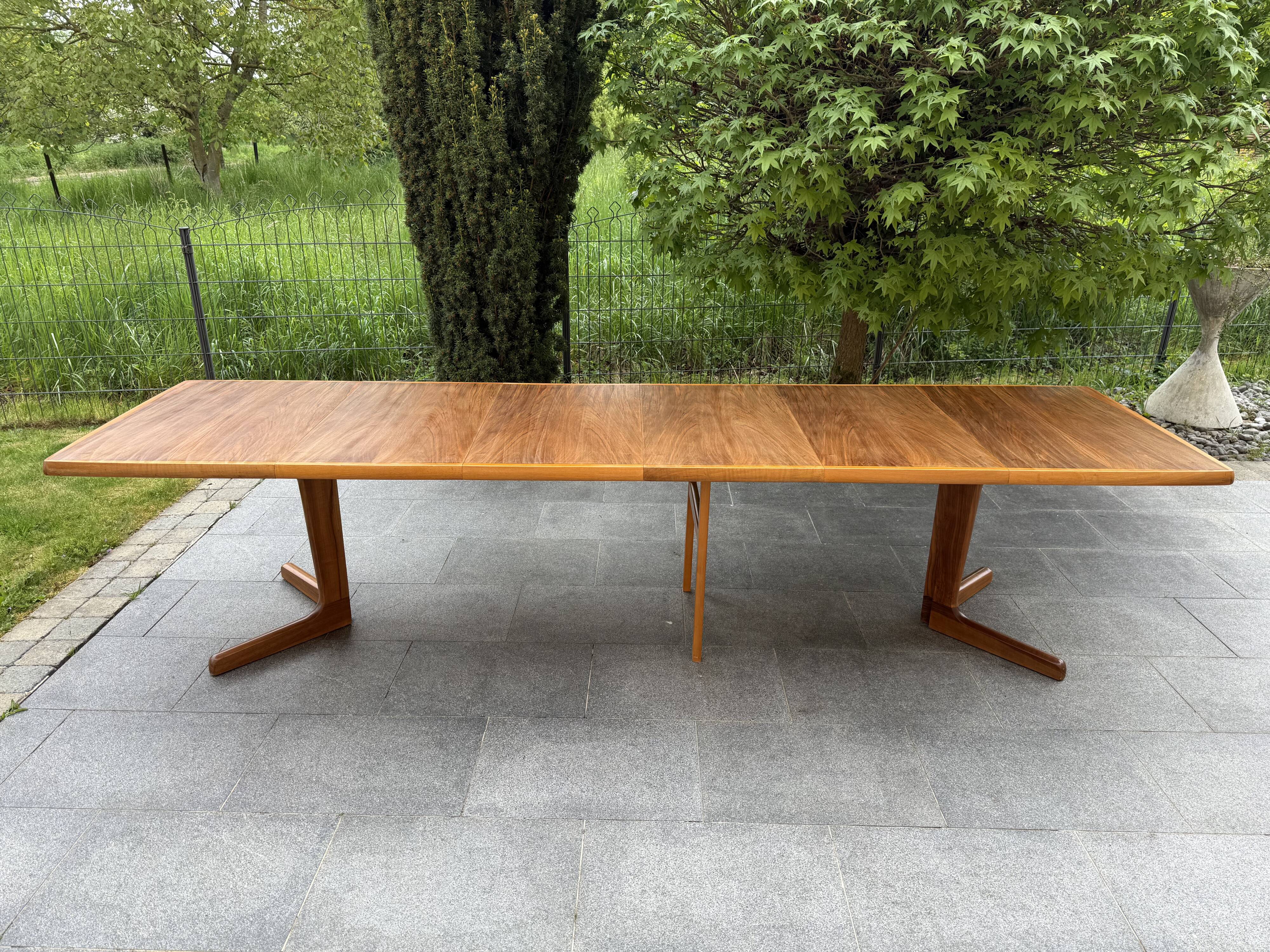 Scandinavian extendable dining table from the 1960s.