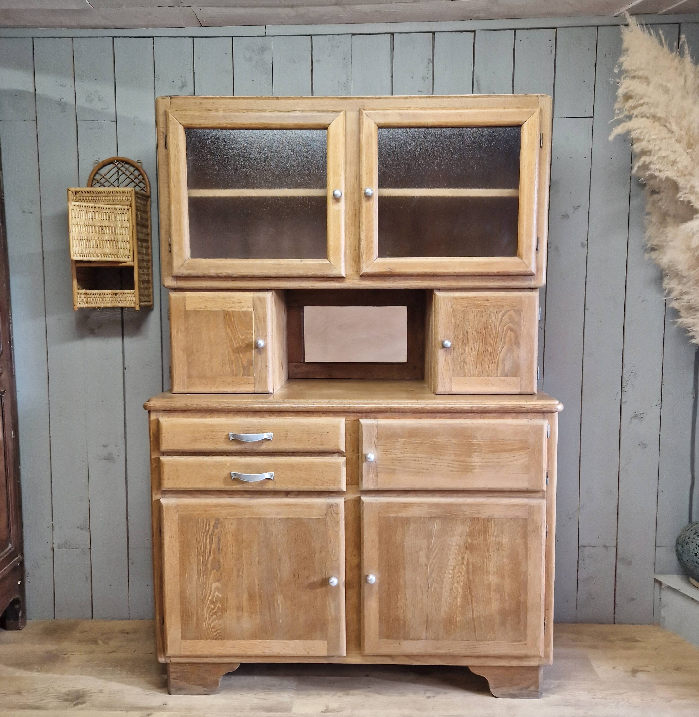 MADO oak dresser