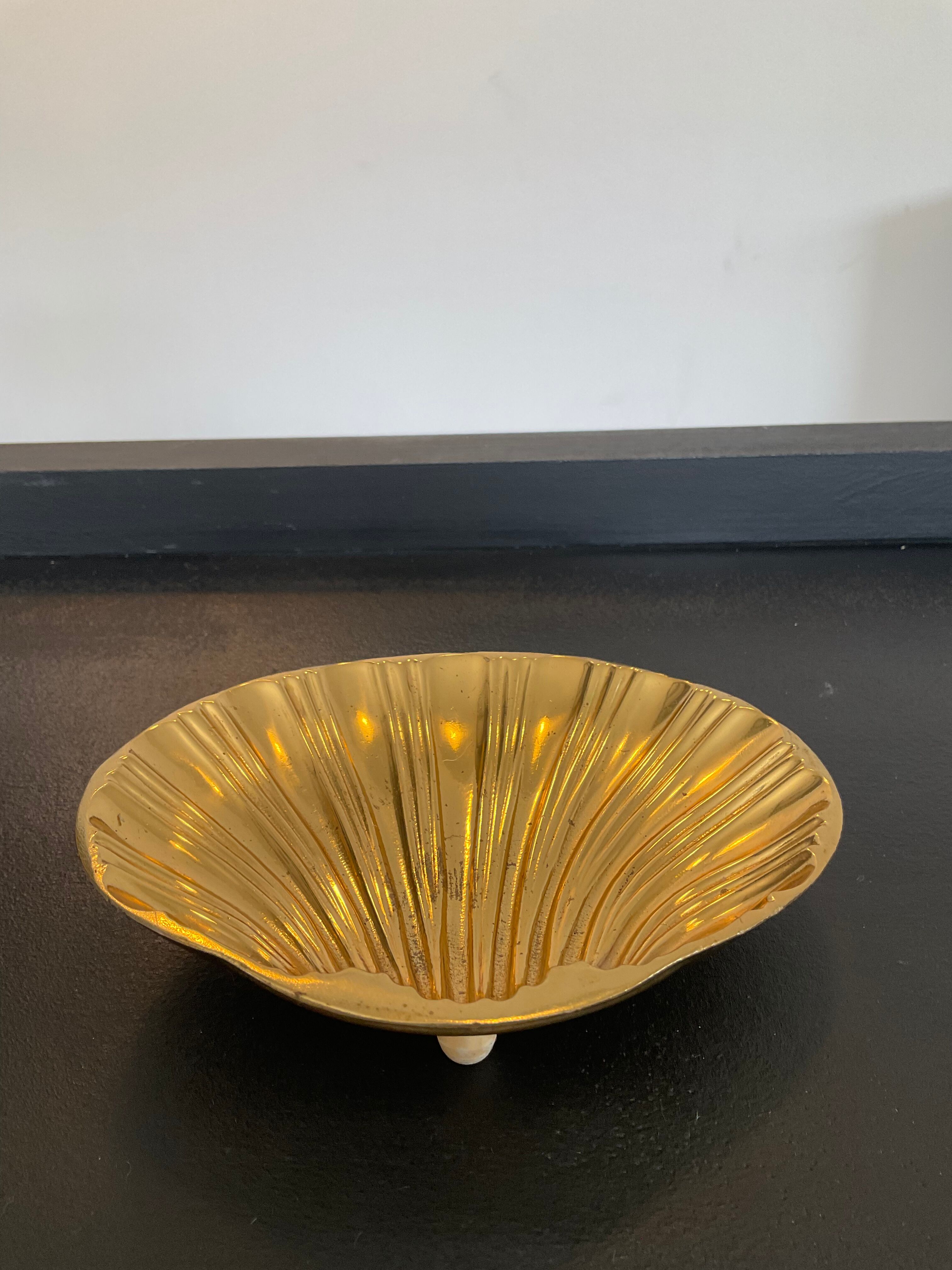 Empty bronze shell pocket 60s-70s