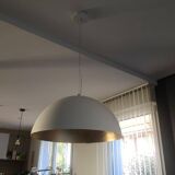 Suspension design acier blanc intérieur dorée