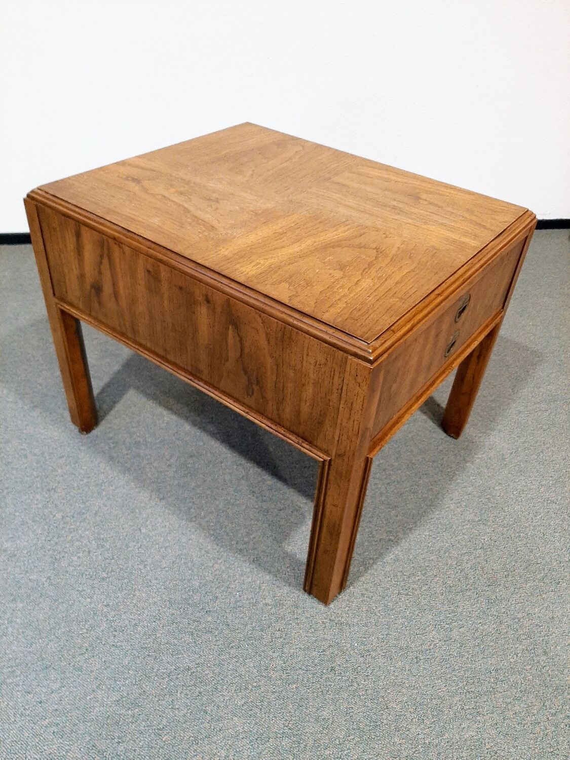 Vintage Drexel walnut bedside table, 1960