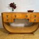 Table console vintage Art Déco en érable à œil d'oiseau 1920-1930 Sweep