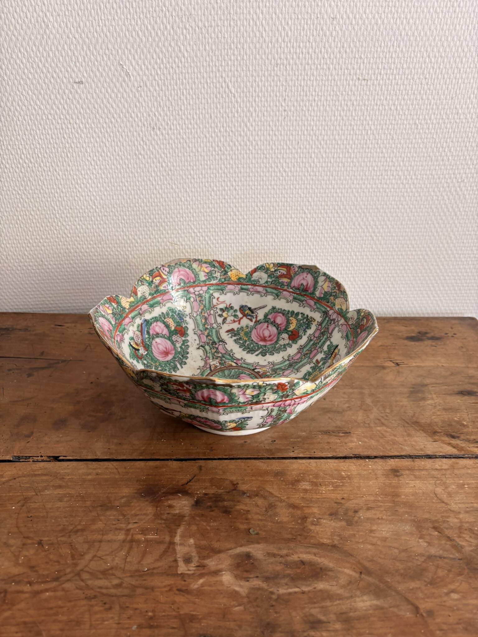 Bowl Plate Porcelain China Famille Rose Canton Qing Dynasty