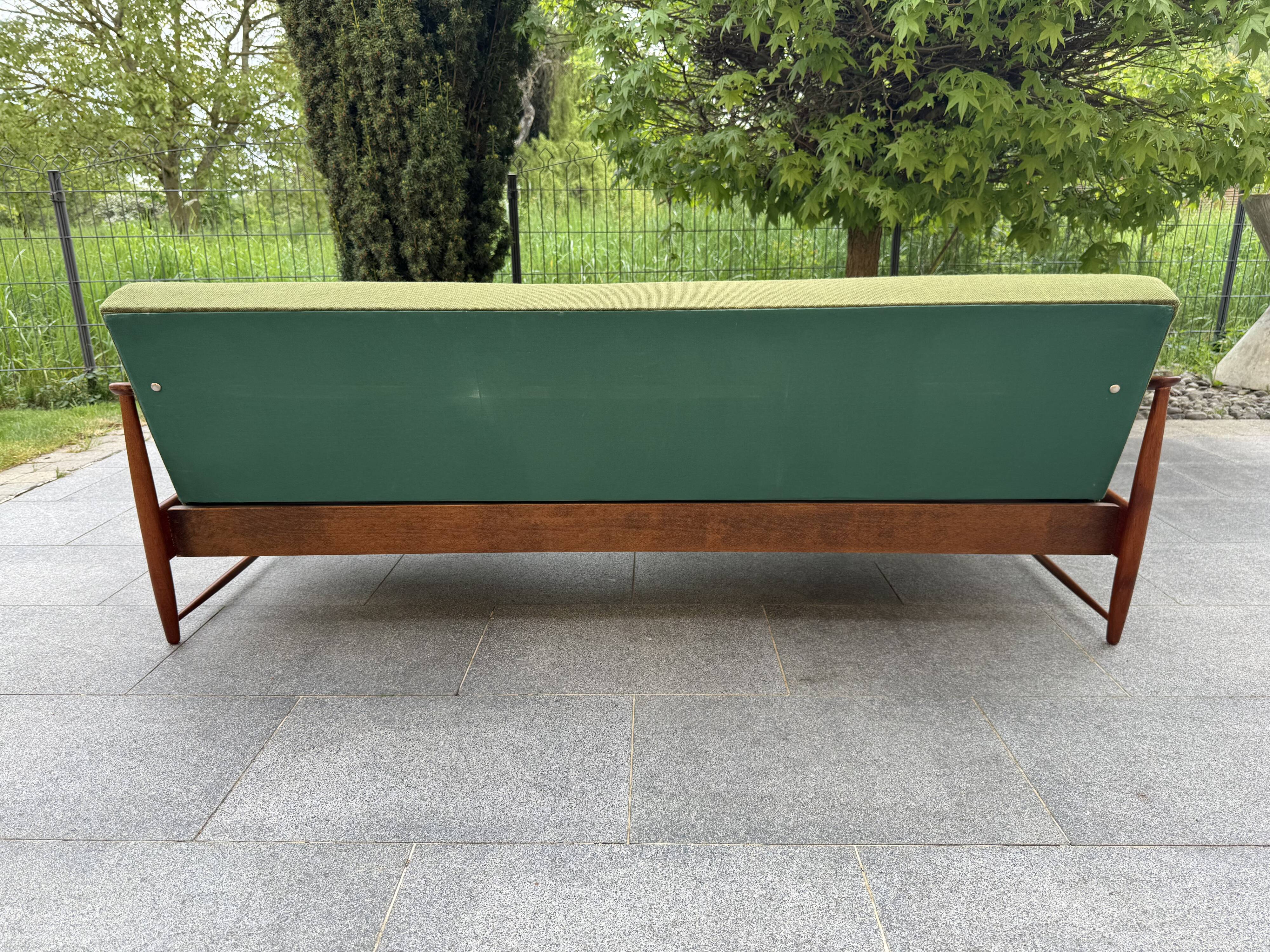 Scandinavian daybed from the 1960s.