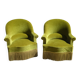 Fauteuils crapauds en velours vert, les 2
