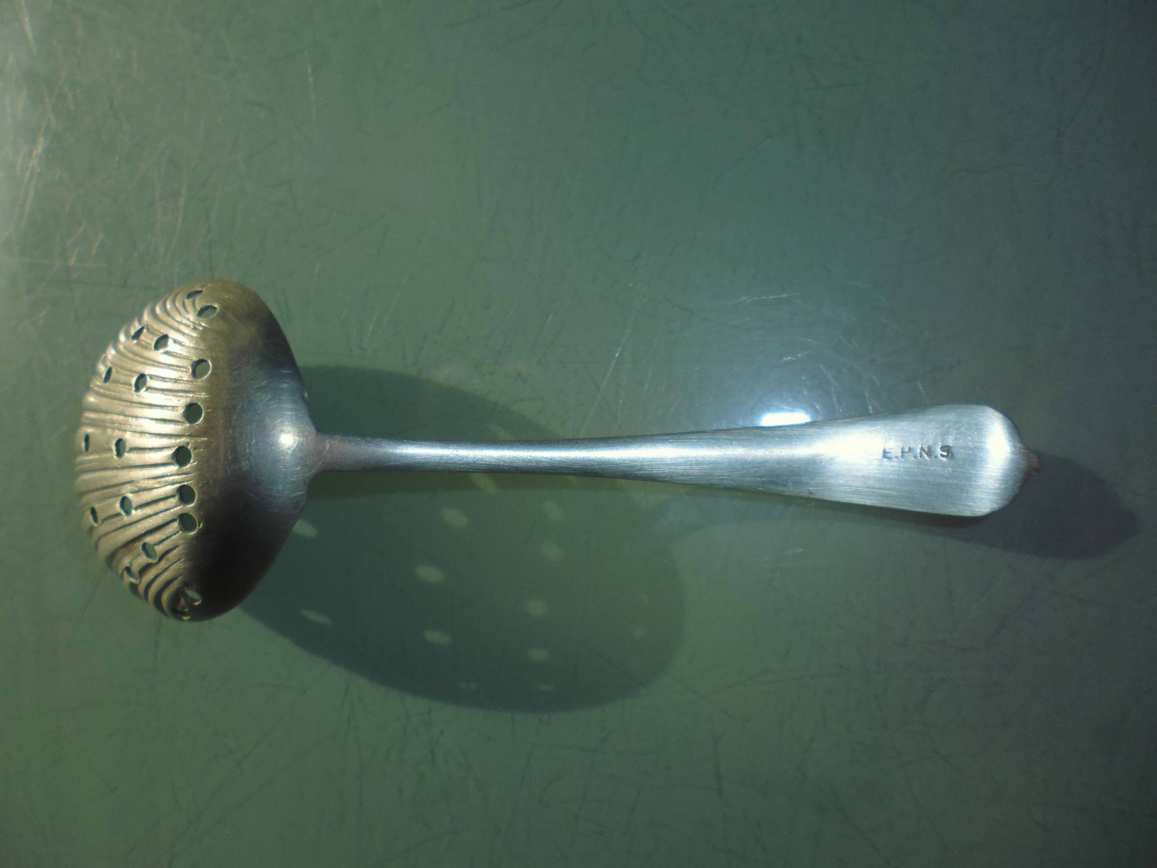 Round Sprinkling Spoon