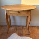Oval pine table