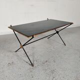 Table basse en laiton et verre