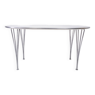 Superellipse dining table by Fritz Hansen, 1993
