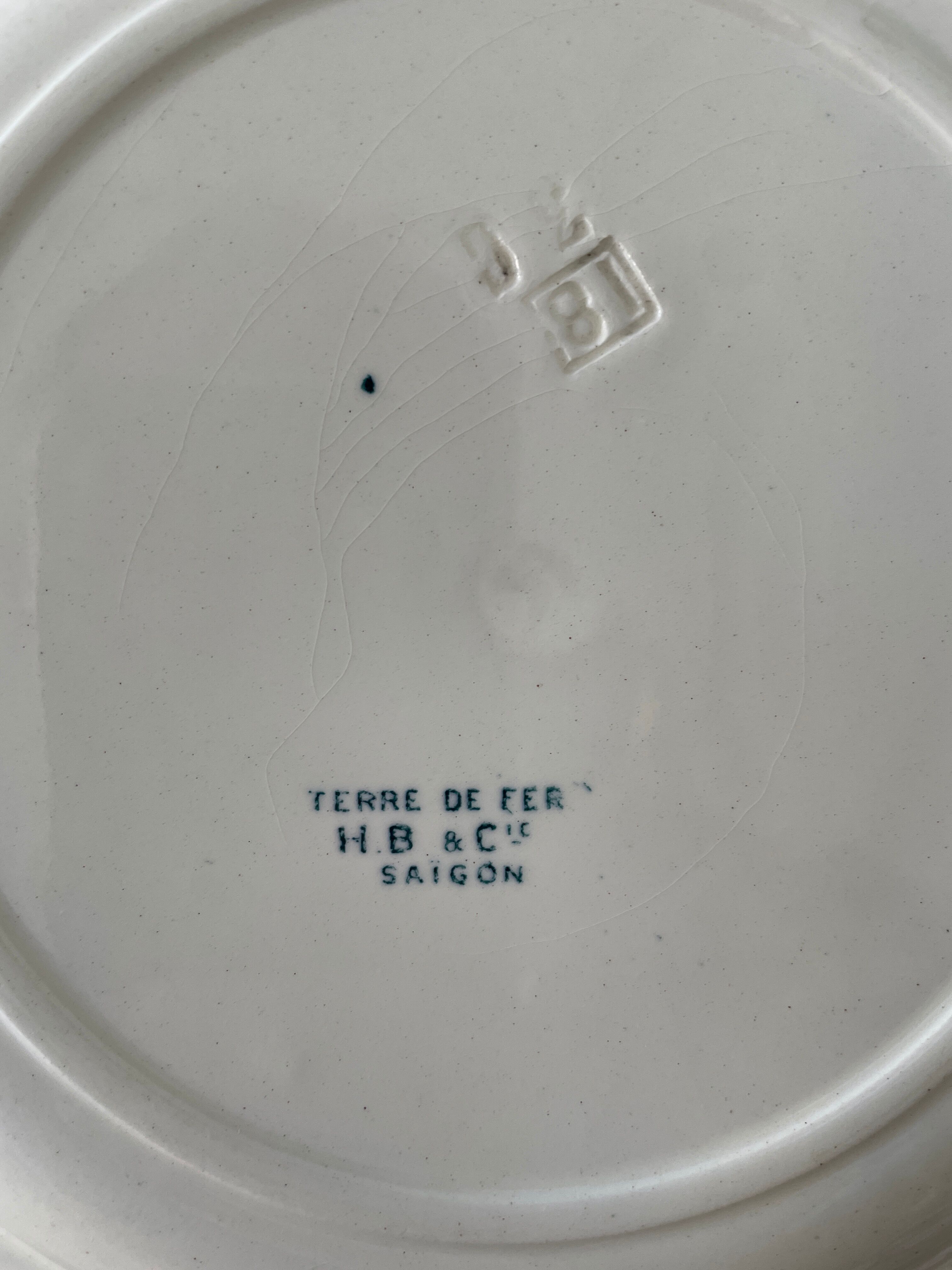 Set of 5 plates Terre De Fer Choisy Le Roi, model "Saigon"